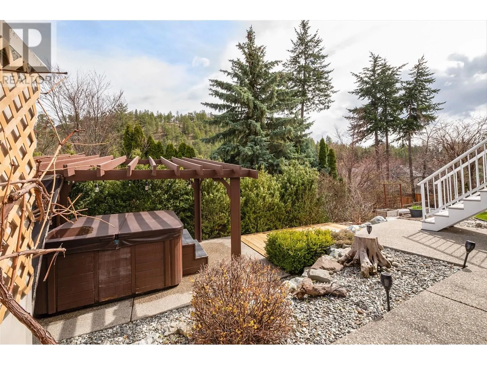 355 Woodpark Crescent