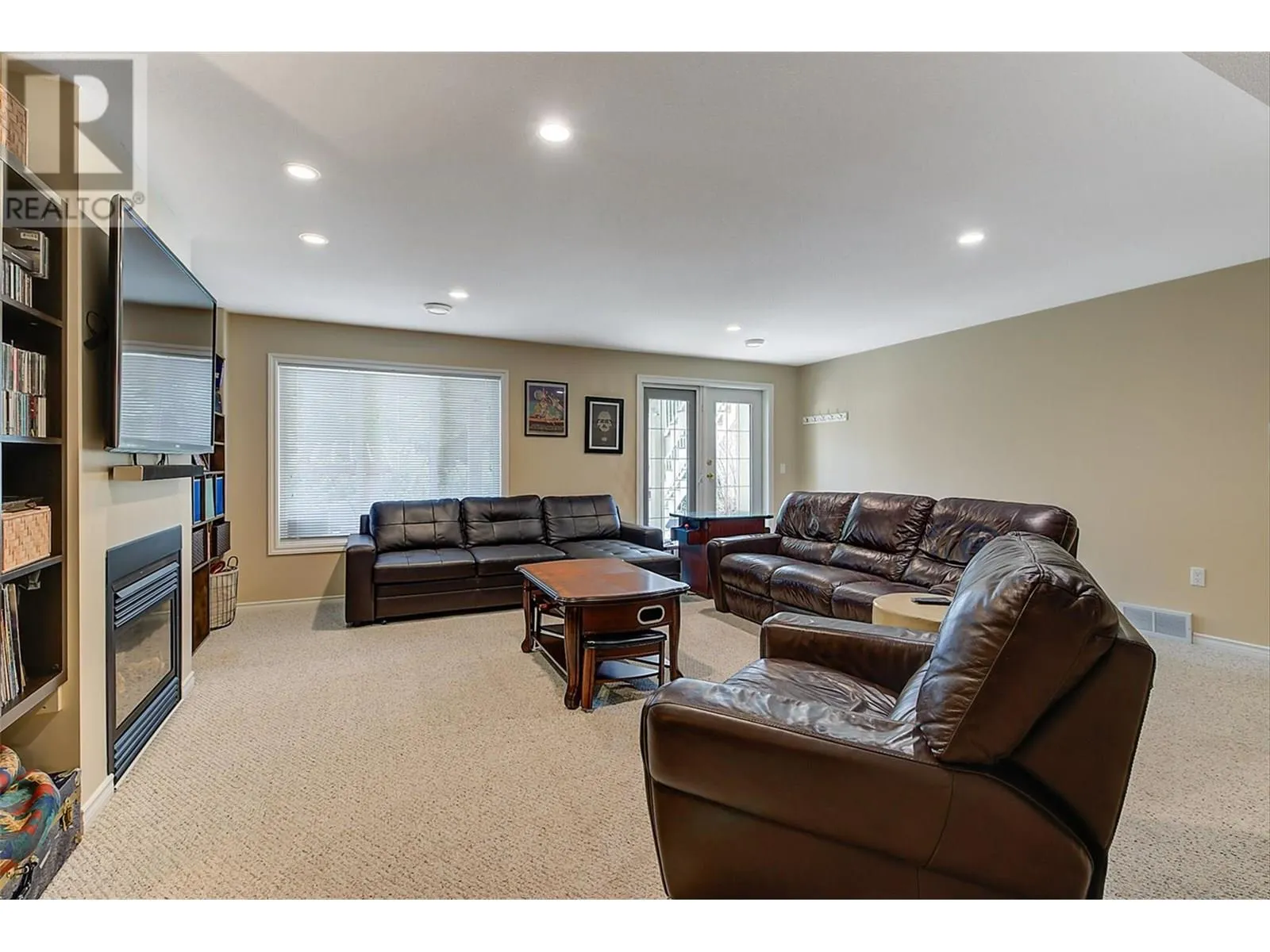 355 Woodpark Crescent