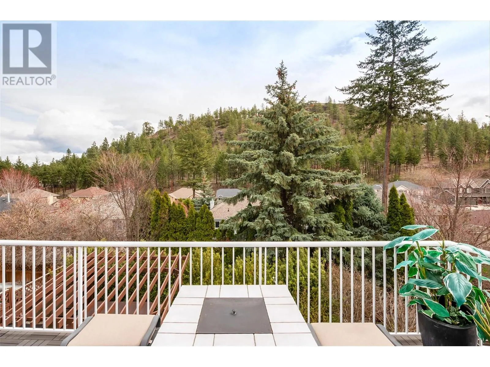 355 Woodpark Crescent