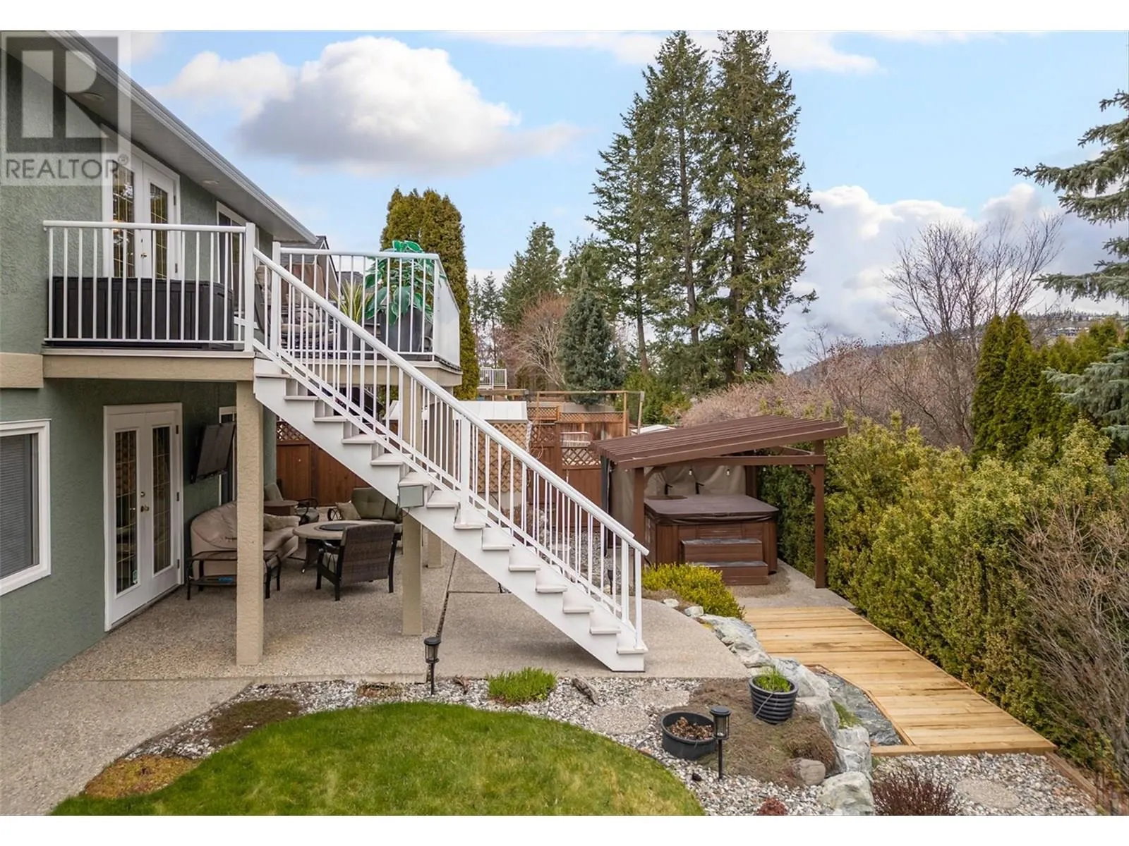 355 Woodpark Crescent