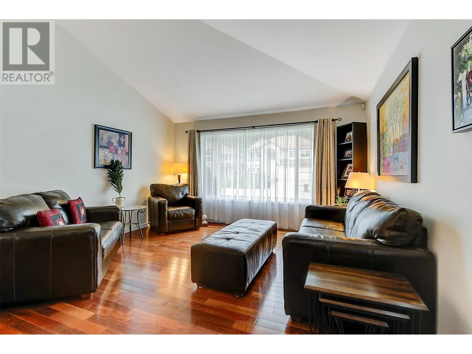 355 Woodpark Crescent