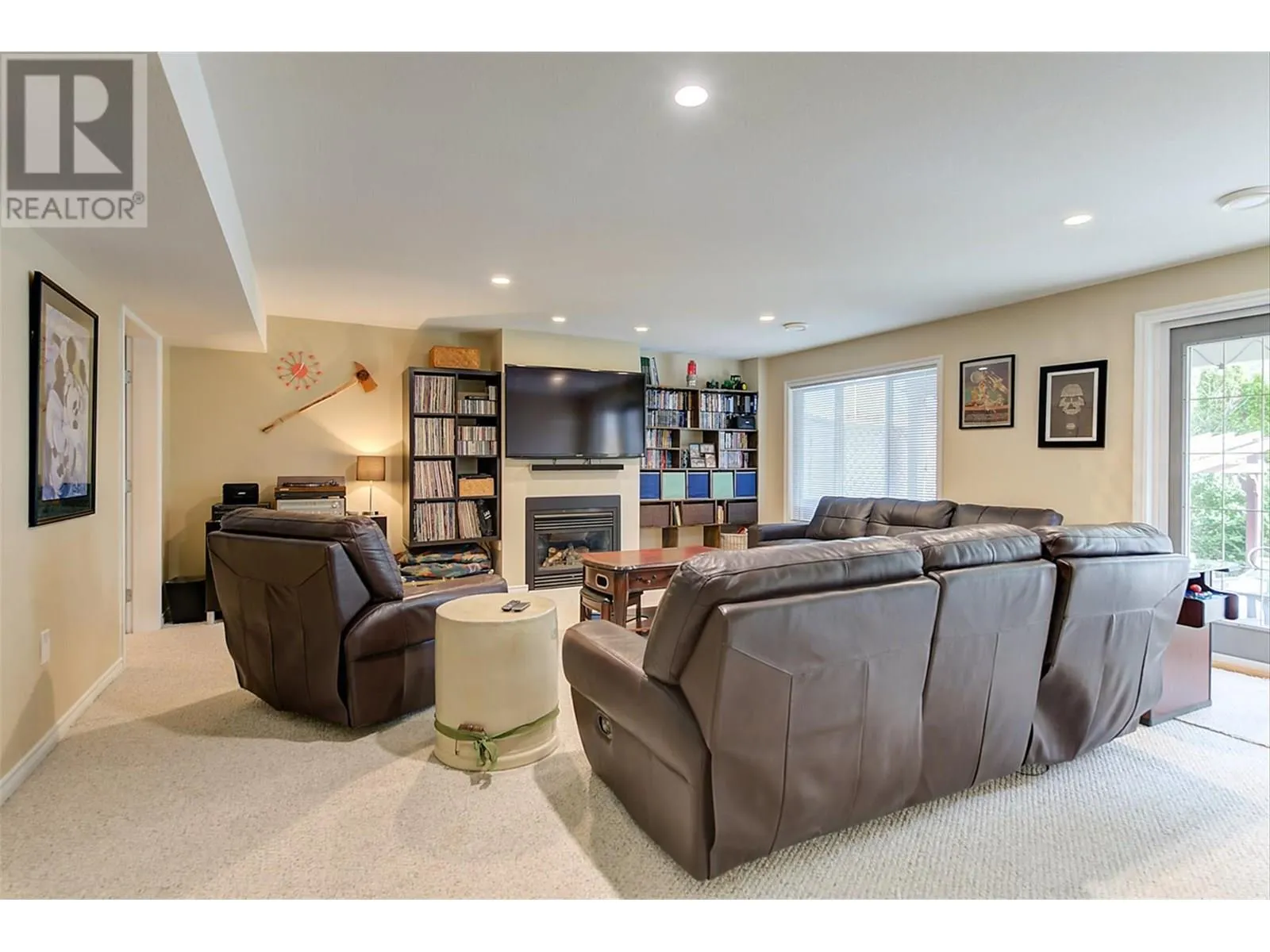 355 Woodpark Crescent
