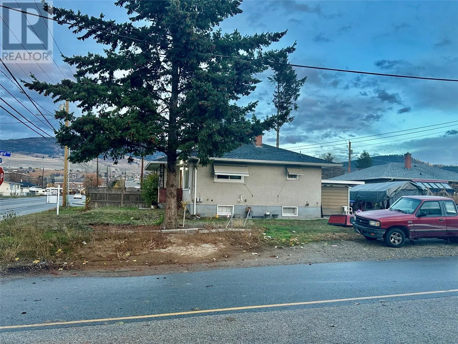 295 Leathead Road