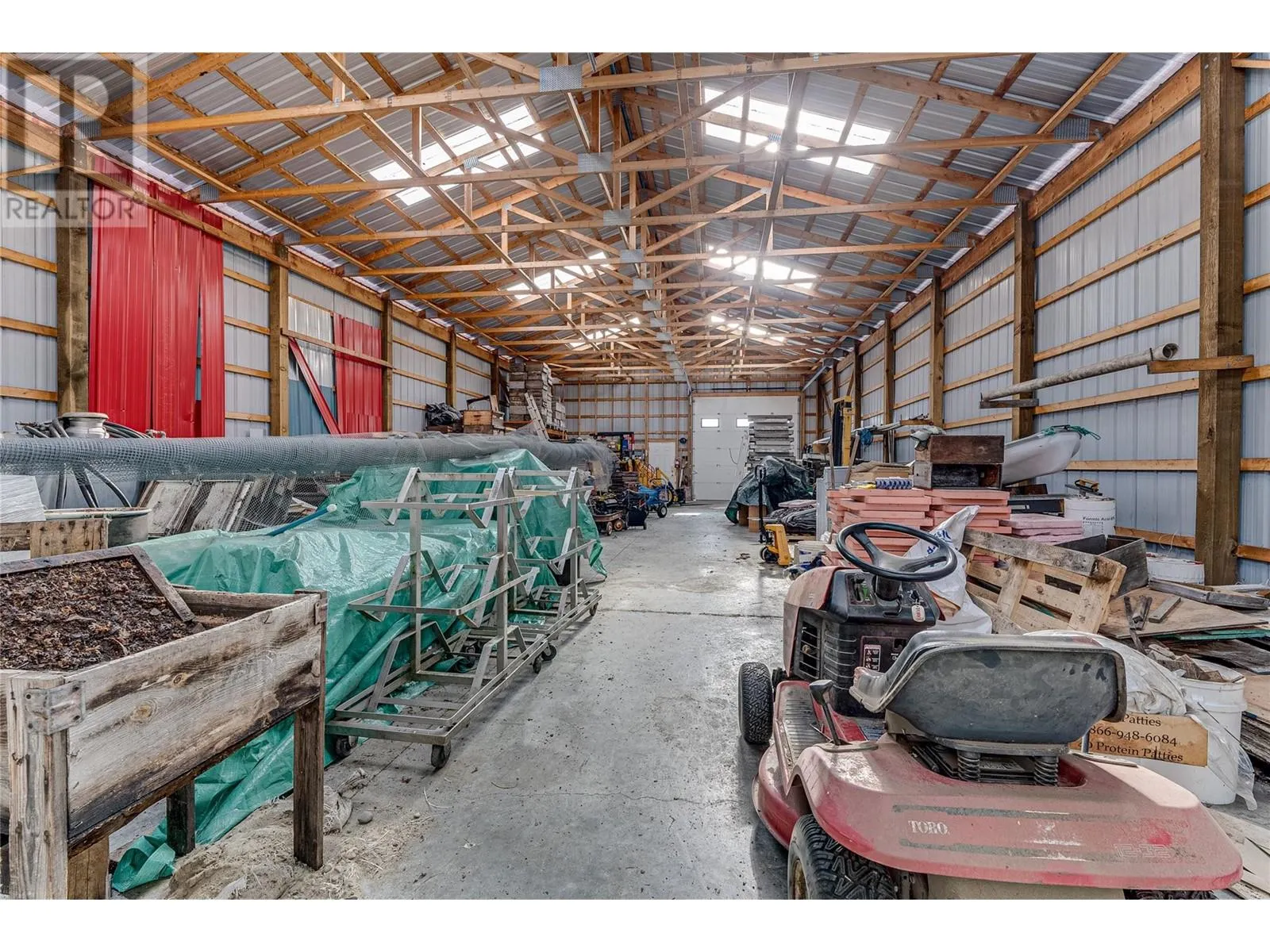 2860 Highway 97 North
