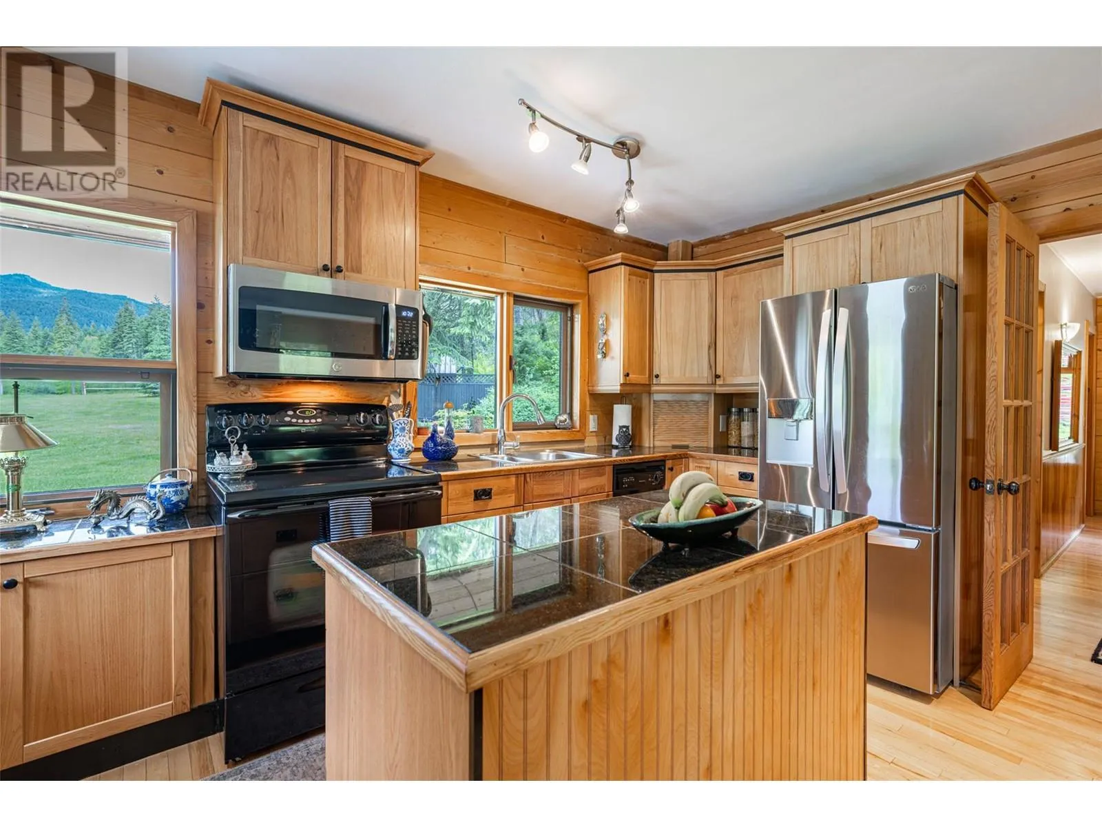 1075 Six Mile Creek Road
