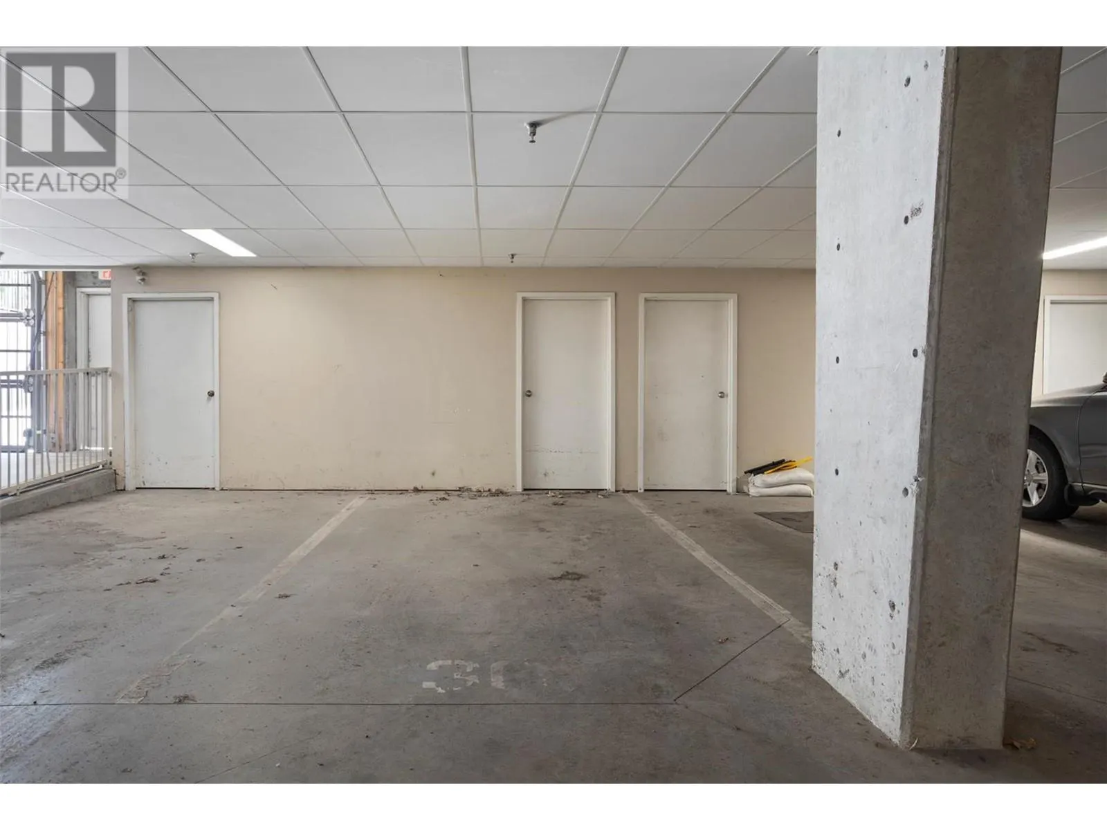 778 Rutland Road N Unit# 413