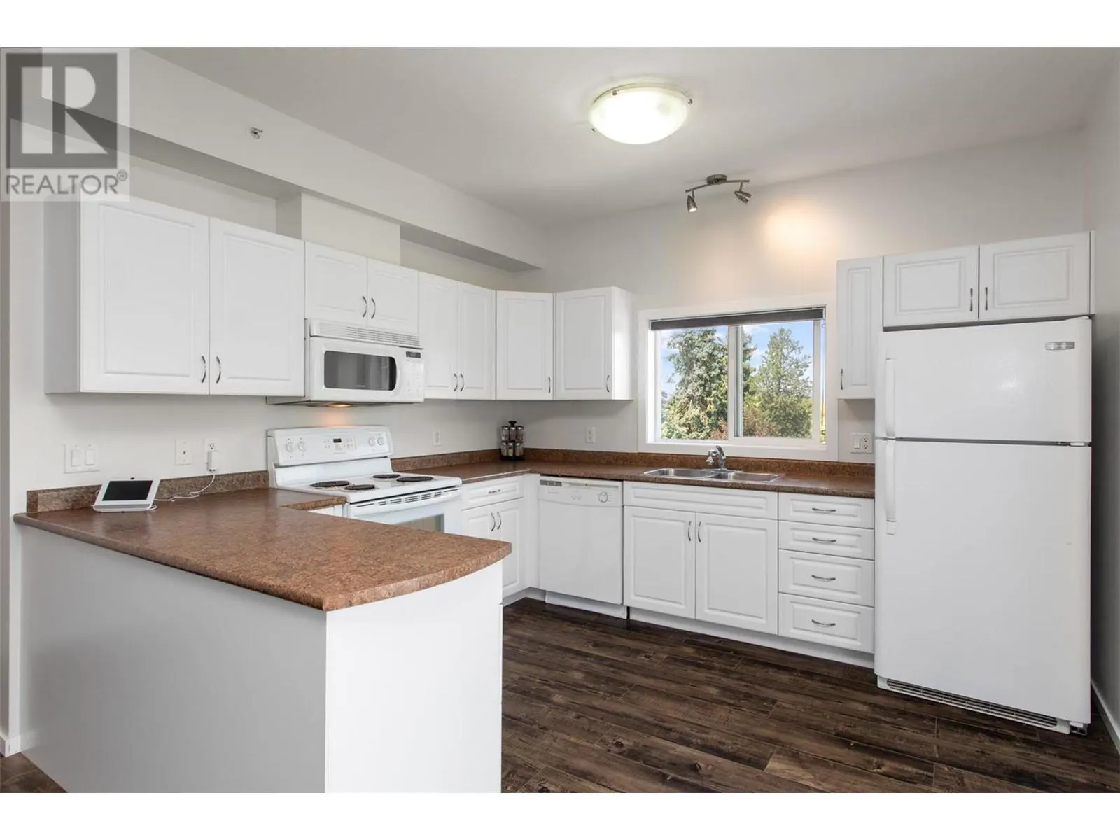 778 Rutland Road N Unit# 413