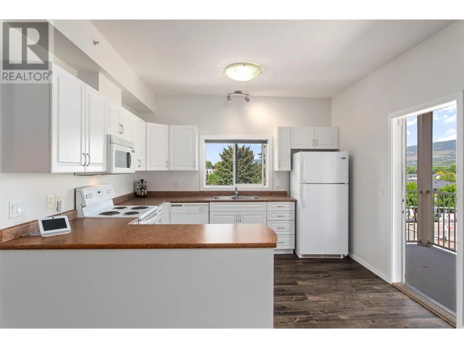 778 Rutland Road N Unit# 413