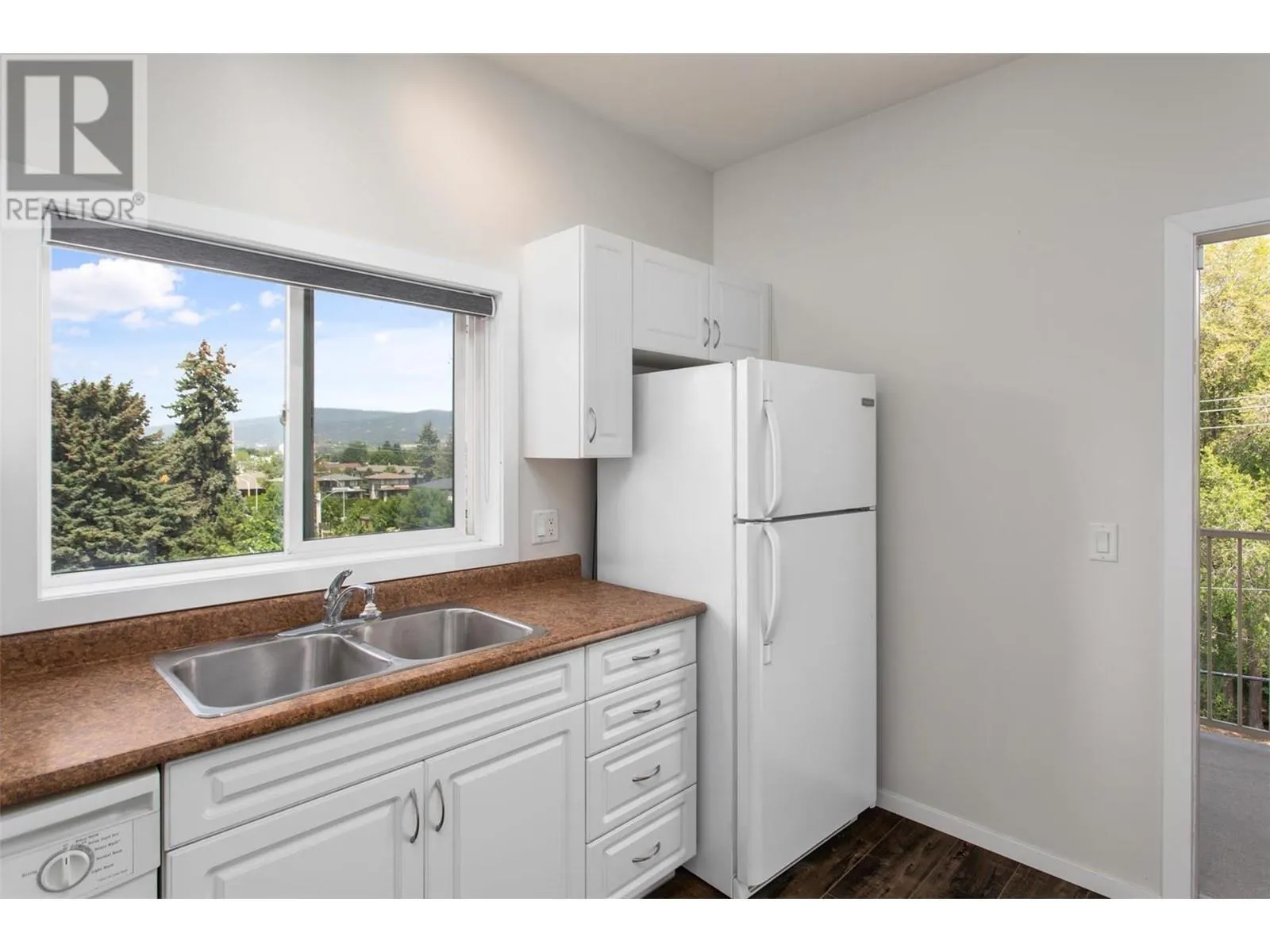778 Rutland Road N Unit# 413