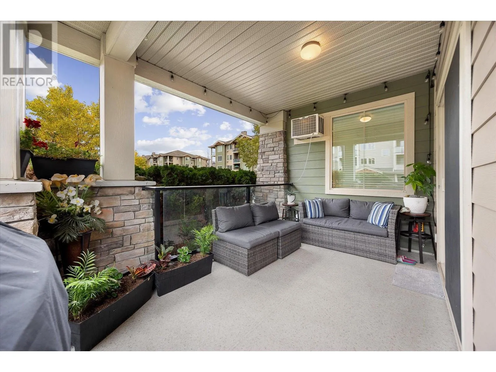 3739 Casorso Road Unit# 103