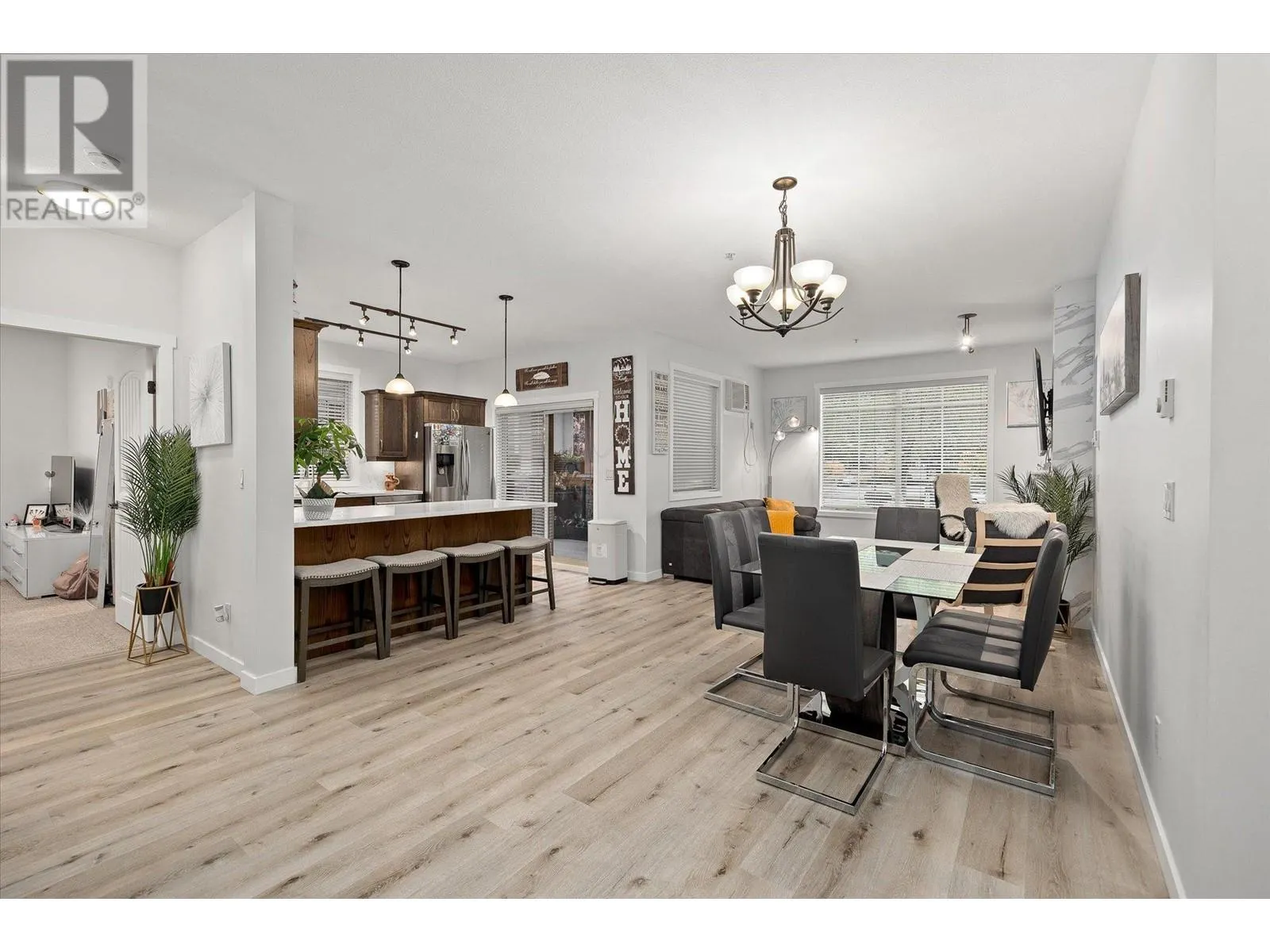 3739 Casorso Road Unit# 103