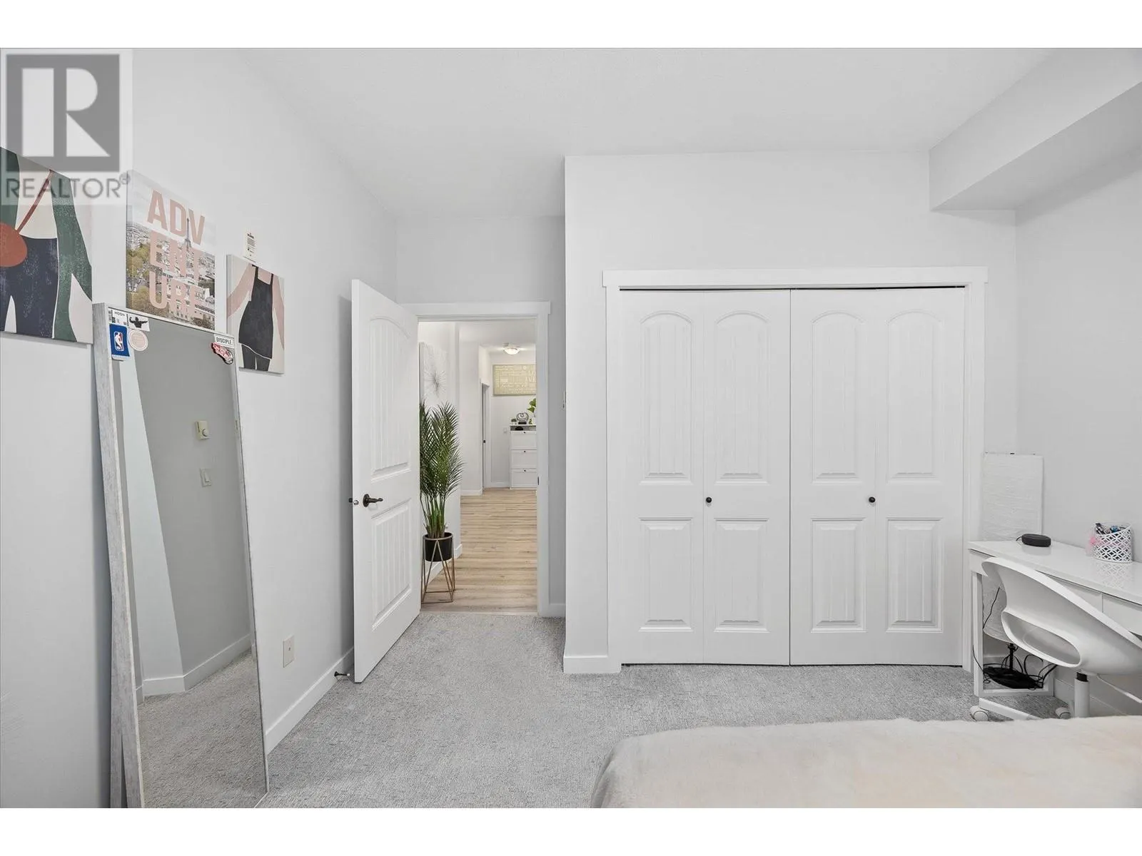 3739 Casorso Road Unit# 103