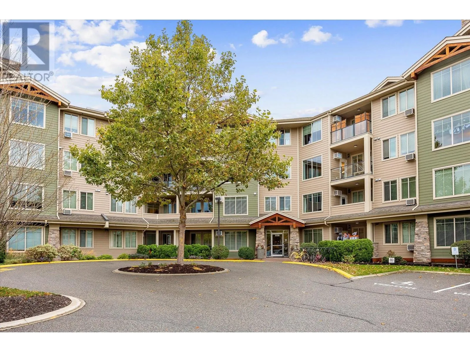 3739 Casorso Road Unit# 103