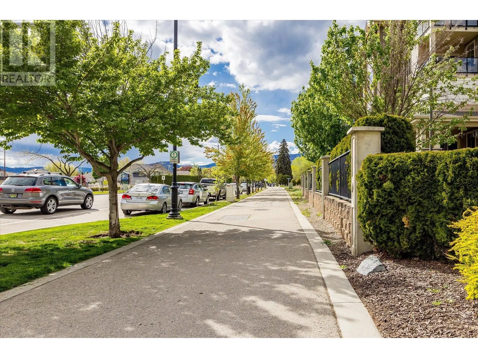 3739 Casorso Road Unit# 103