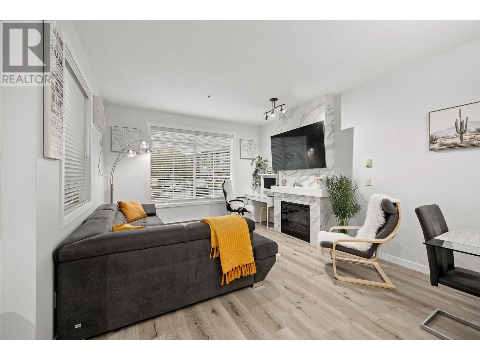 3739 Casorso Road Unit# 103