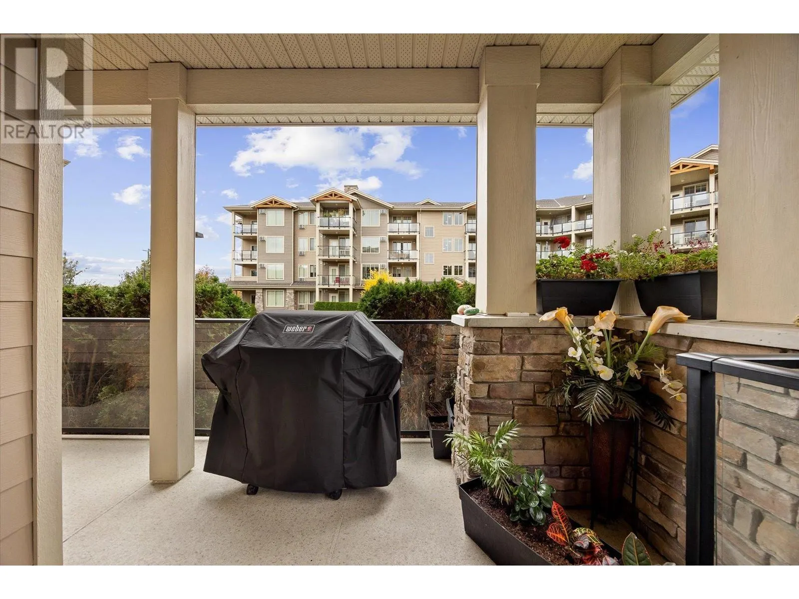 3739 Casorso Road Unit# 103