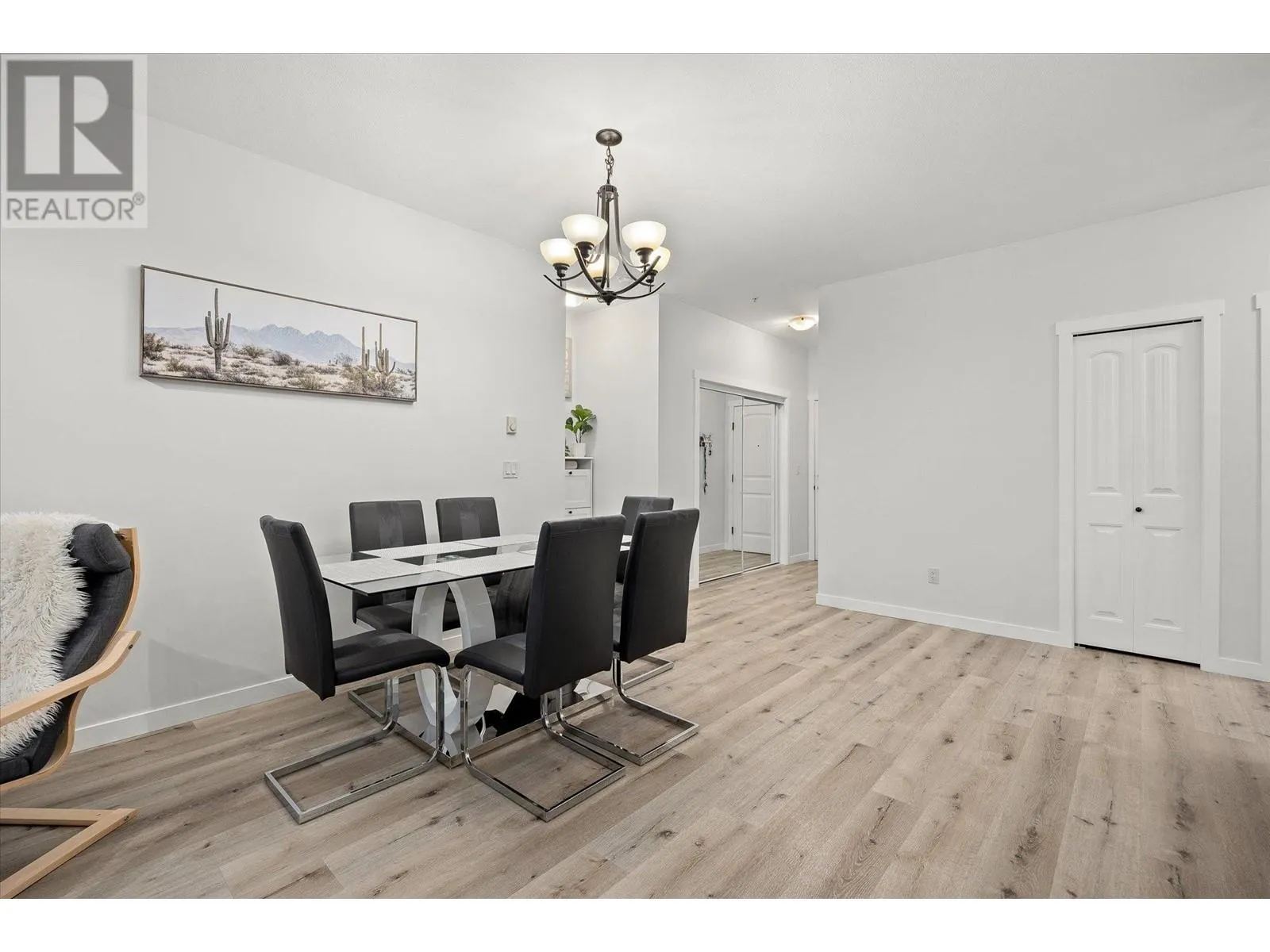 3739 Casorso Road Unit# 103