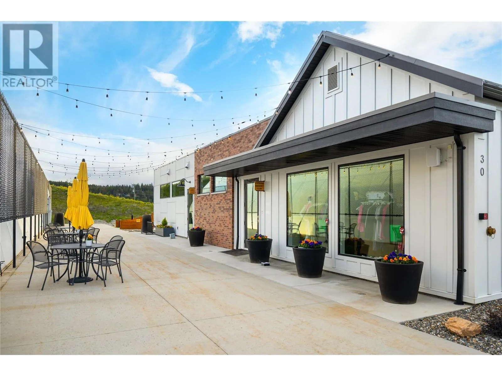 450 Niblick Court