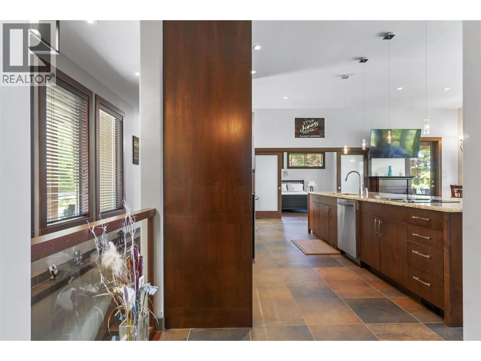 5581 Eagle Bay Road Unit# 8