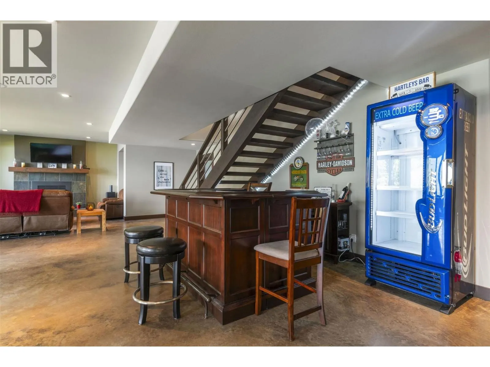 5581 Eagle Bay Road Unit# 8