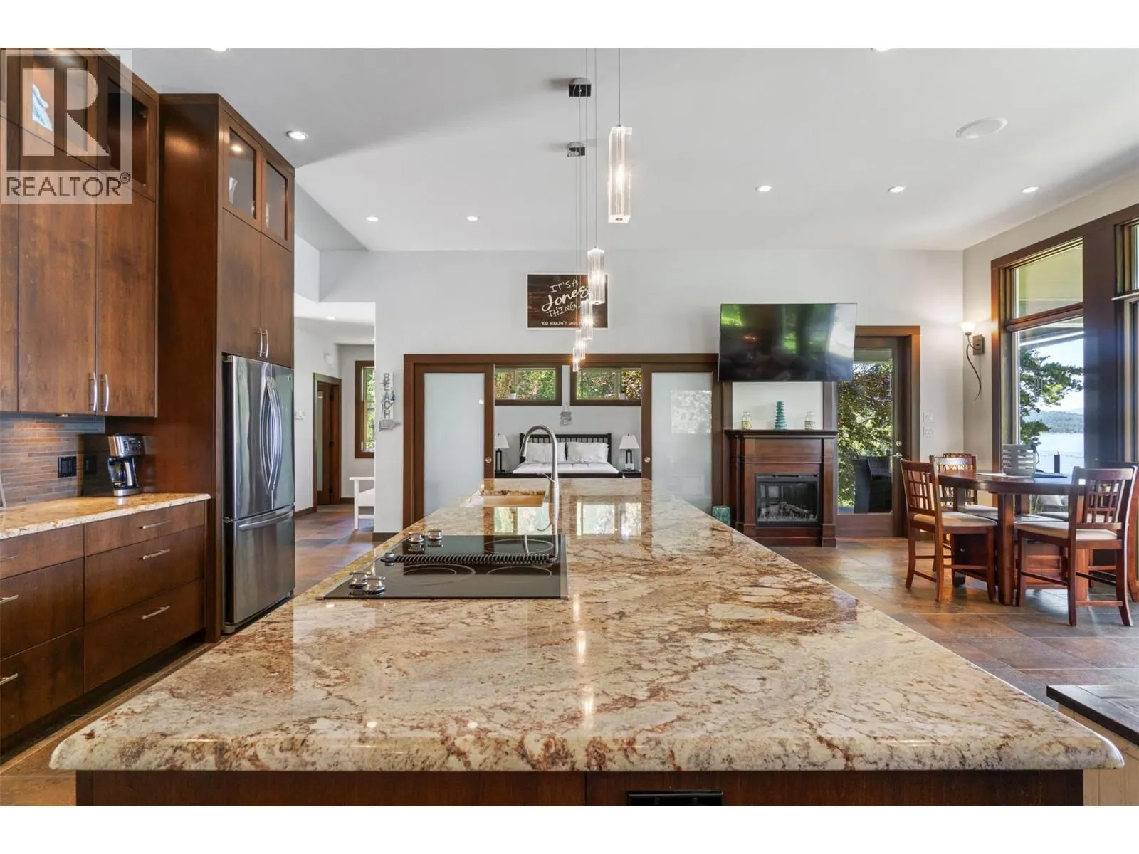 5581 Eagle Bay Road Unit# 8