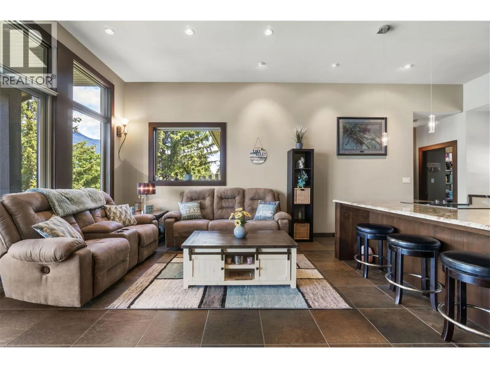 5581 Eagle Bay Road Unit# 8