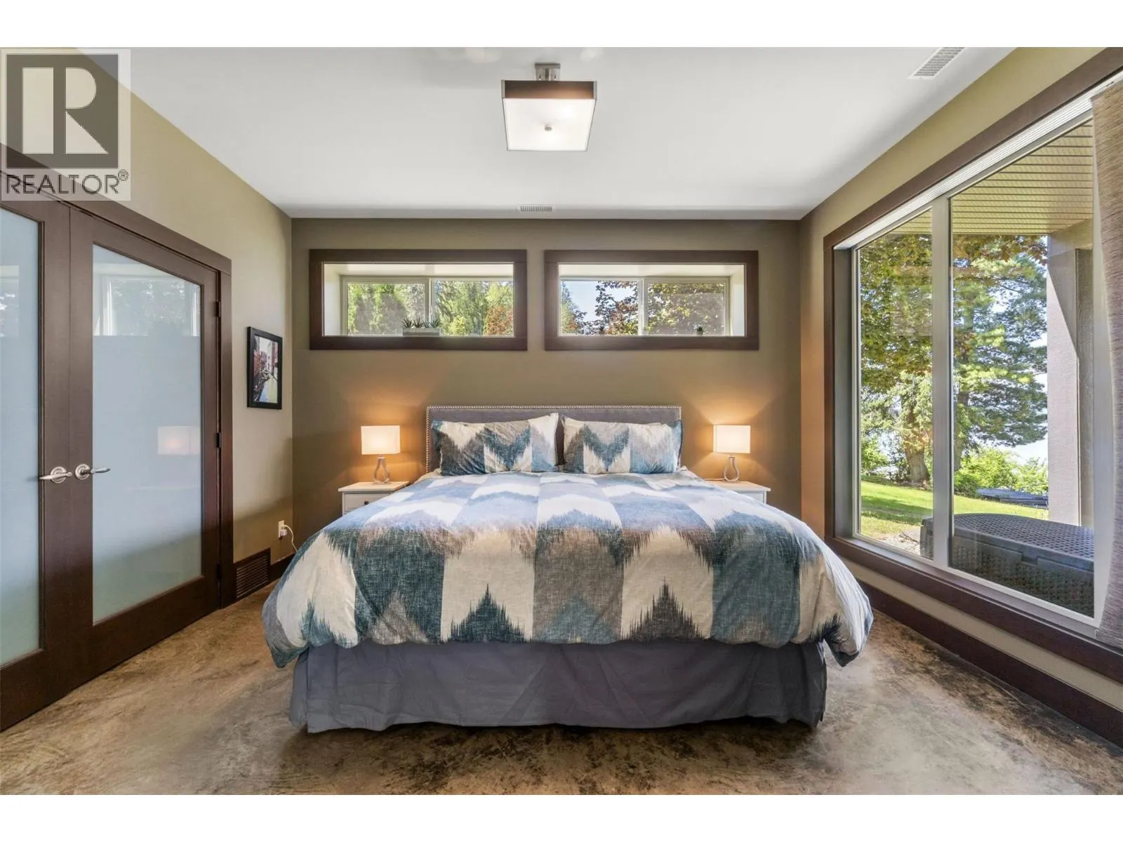 5581 Eagle Bay Road Unit# 8