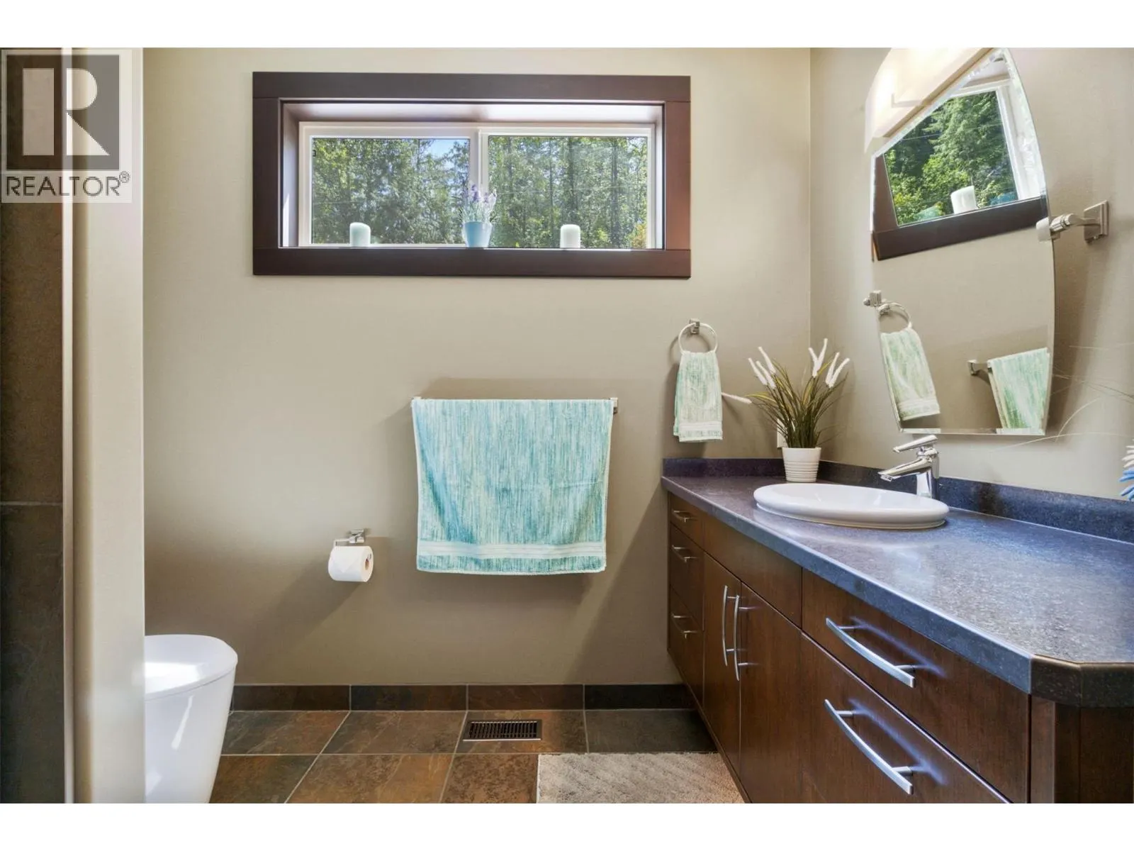 5581 Eagle Bay Road Unit# 8