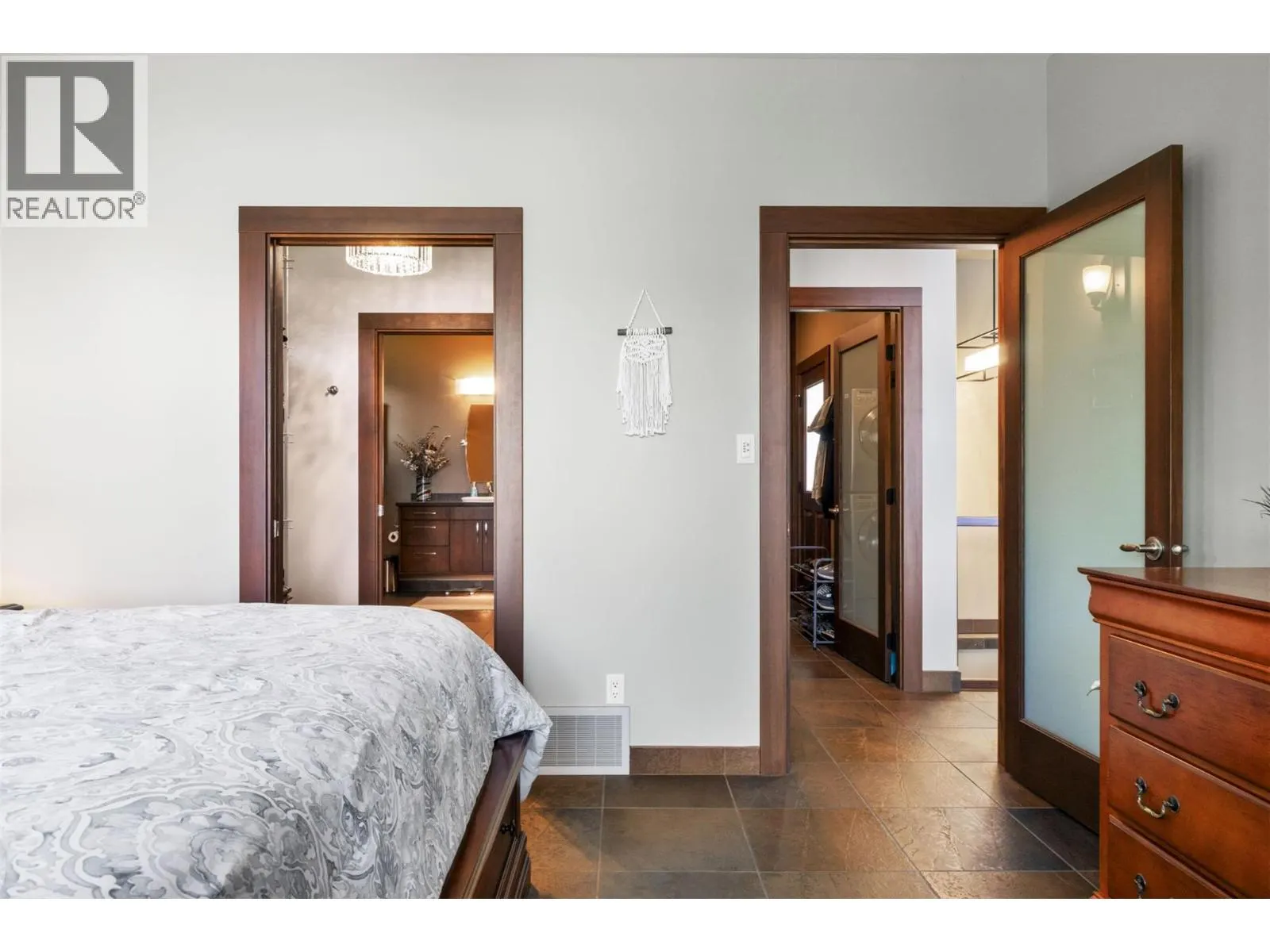 5581 Eagle Bay Road Unit# 8
