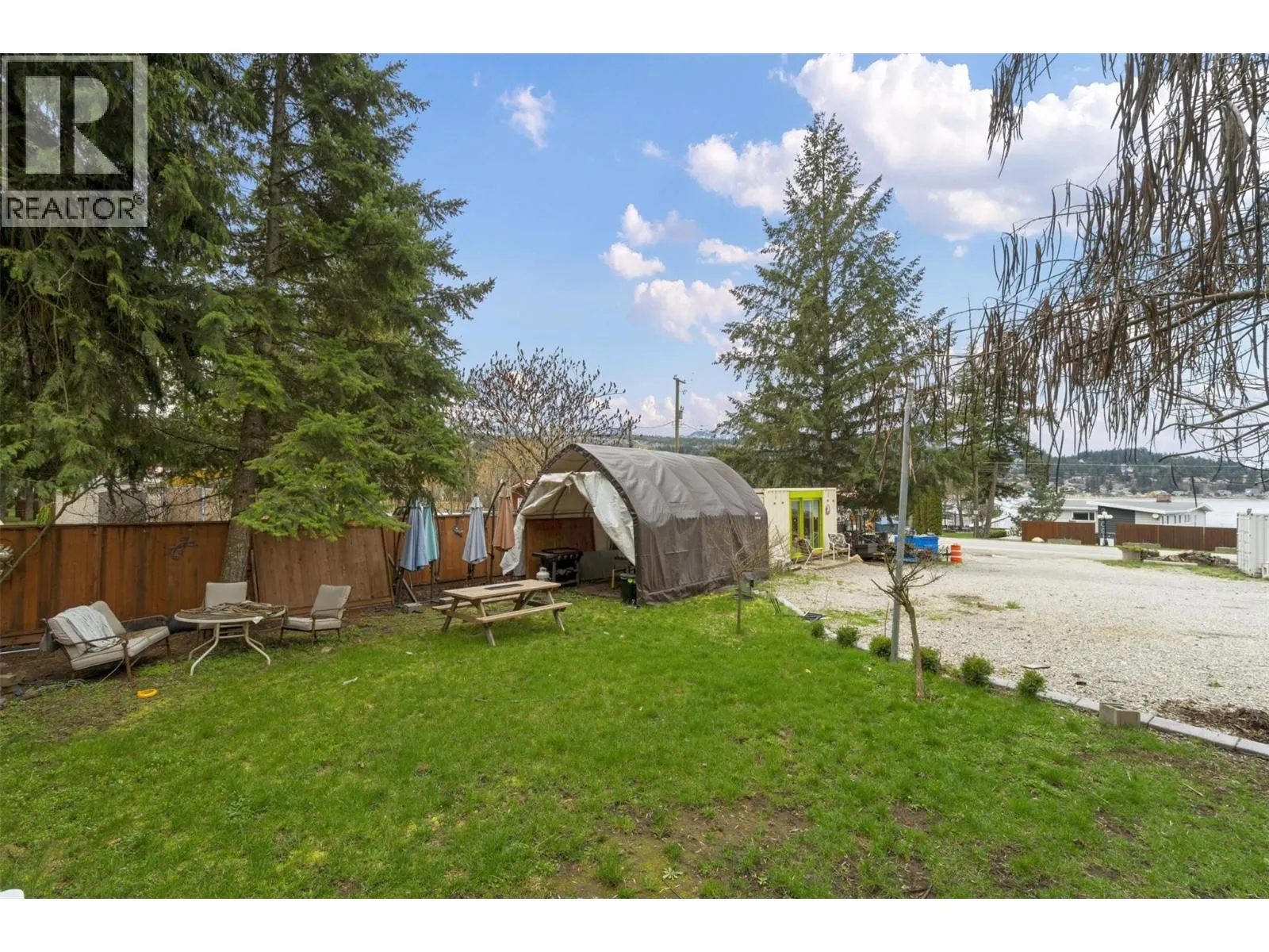2009 Eagle Bay Road