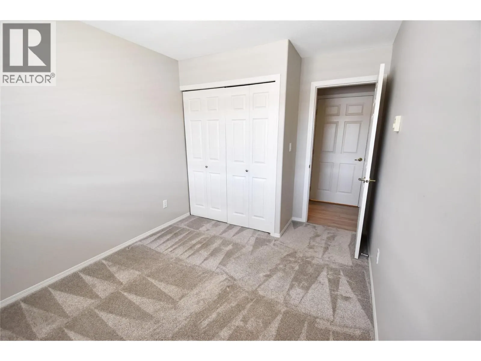 1201 Kokanee Drive N Unit# 106