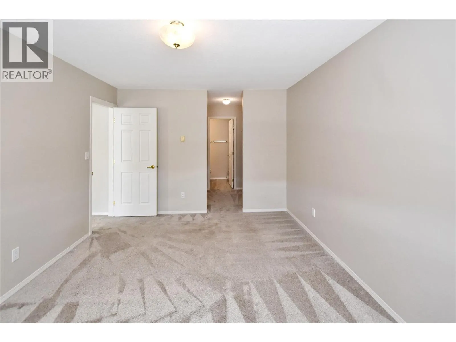 1201 Kokanee Drive N Unit# 106