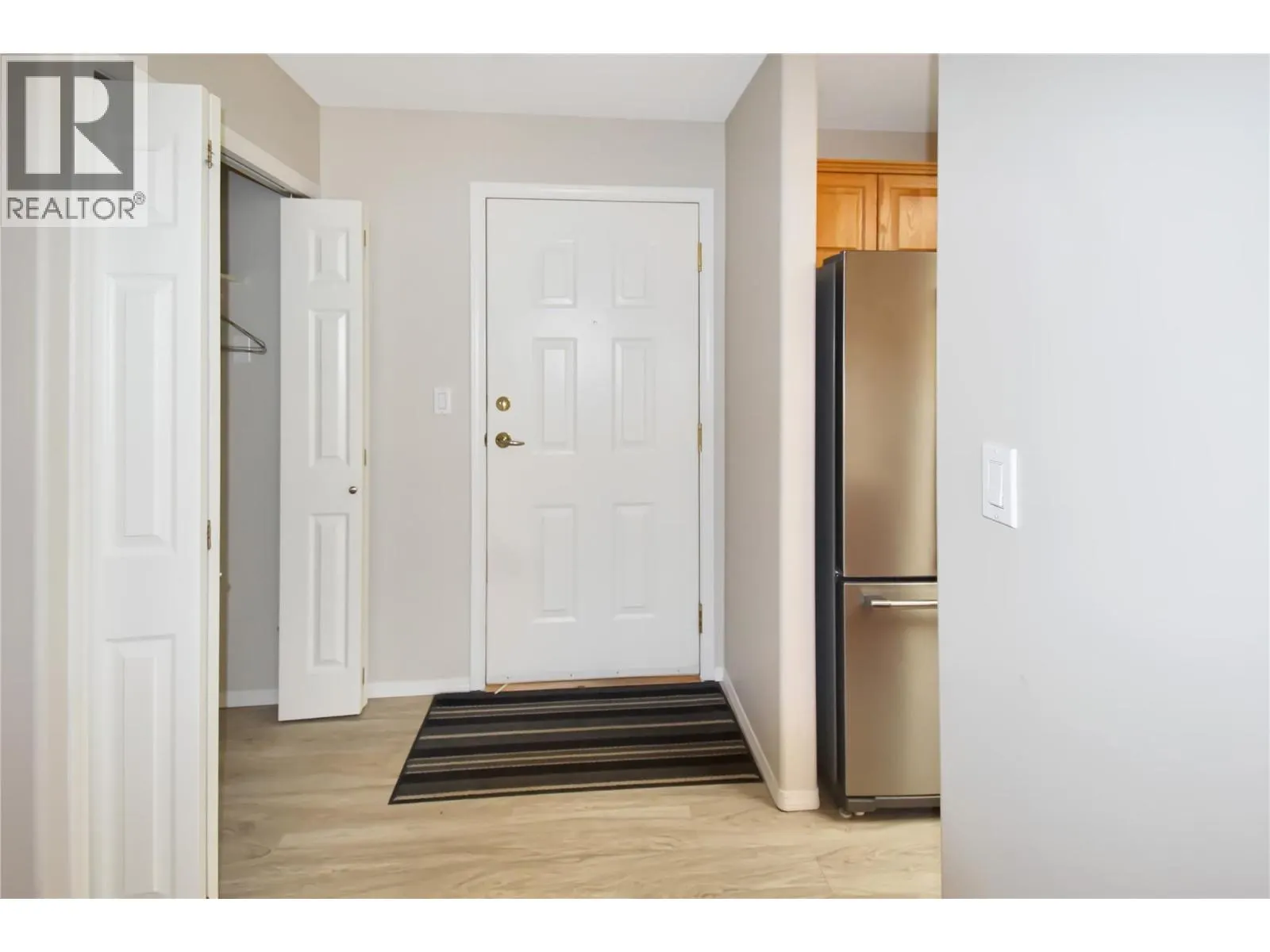 1201 Kokanee Drive N Unit# 106