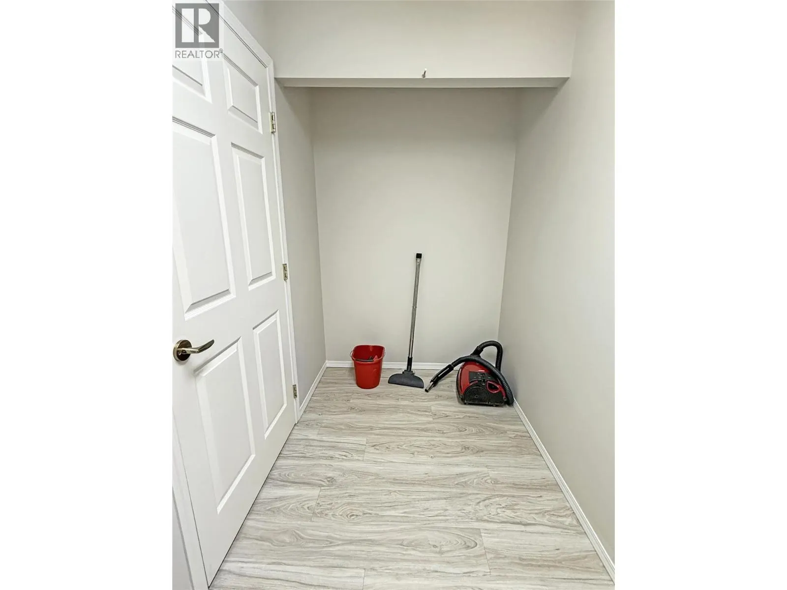 1201 Kokanee Drive N Unit# 106