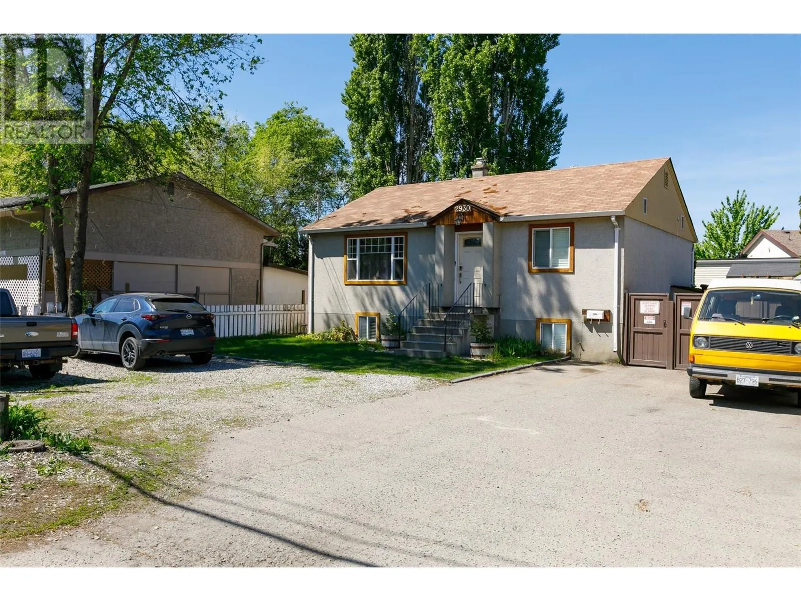 2930 GORDON Drive
