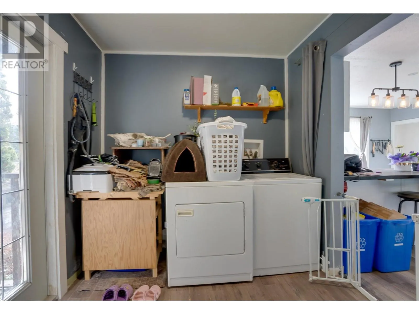 1131 COLUMBIA Heights