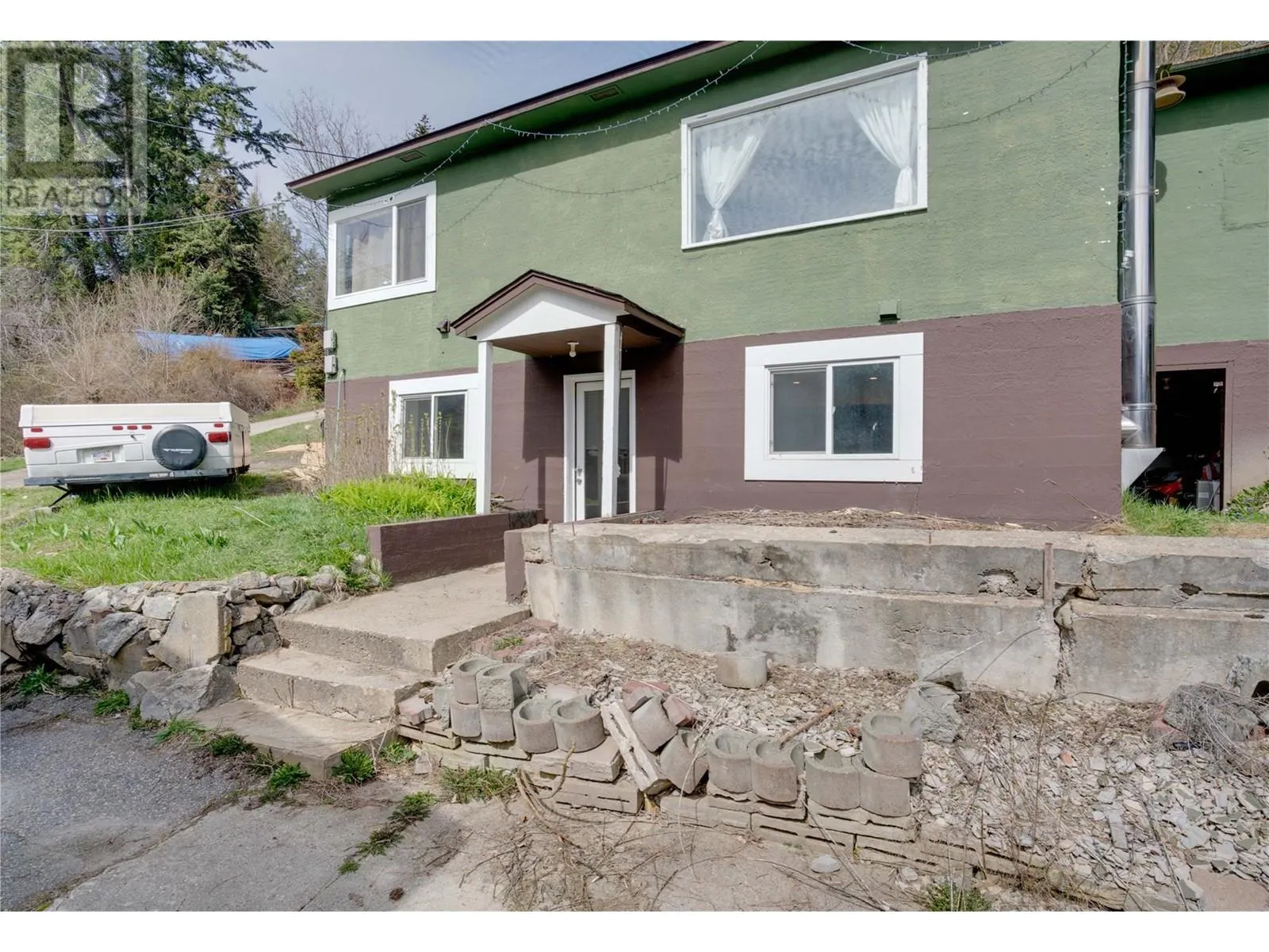 1131 COLUMBIA Heights