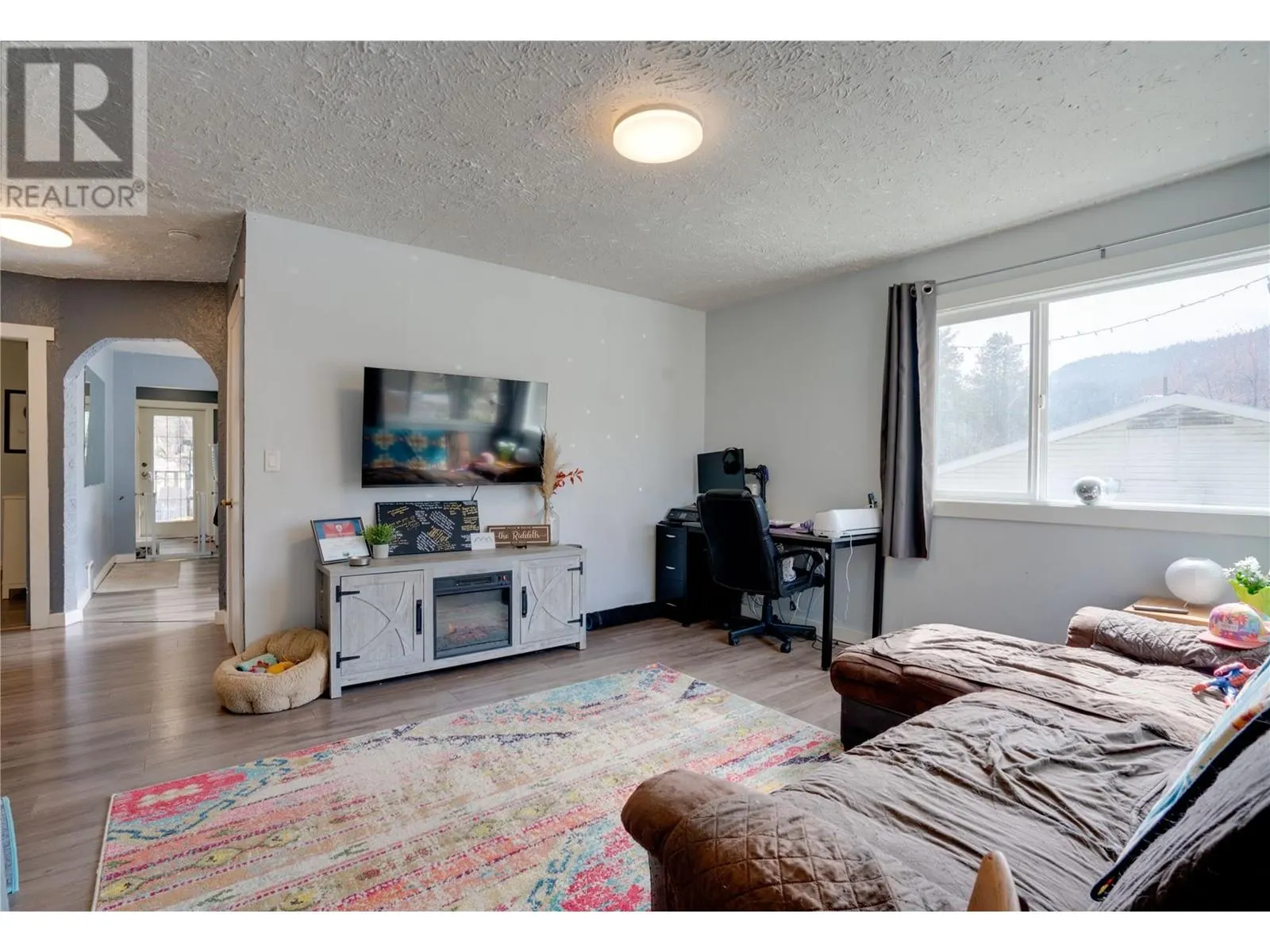1131 COLUMBIA Heights