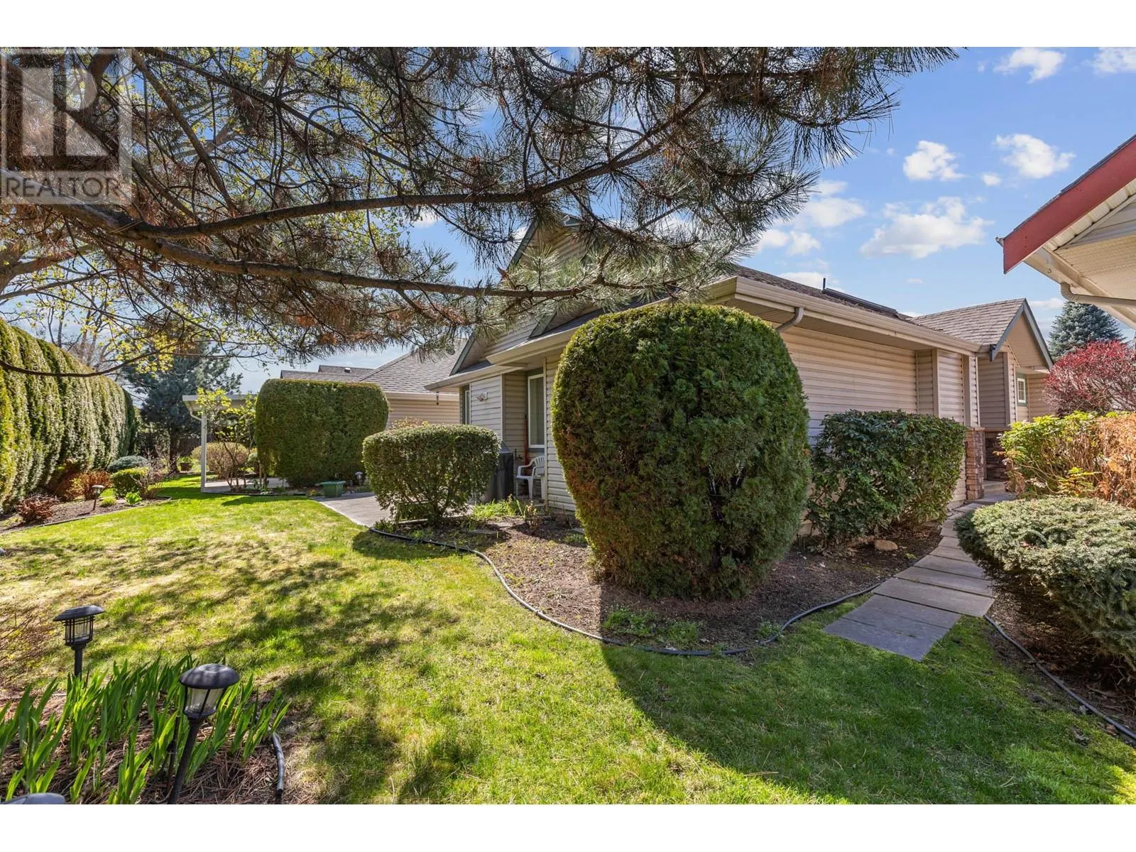 1188 Houghton Road Unit# 107