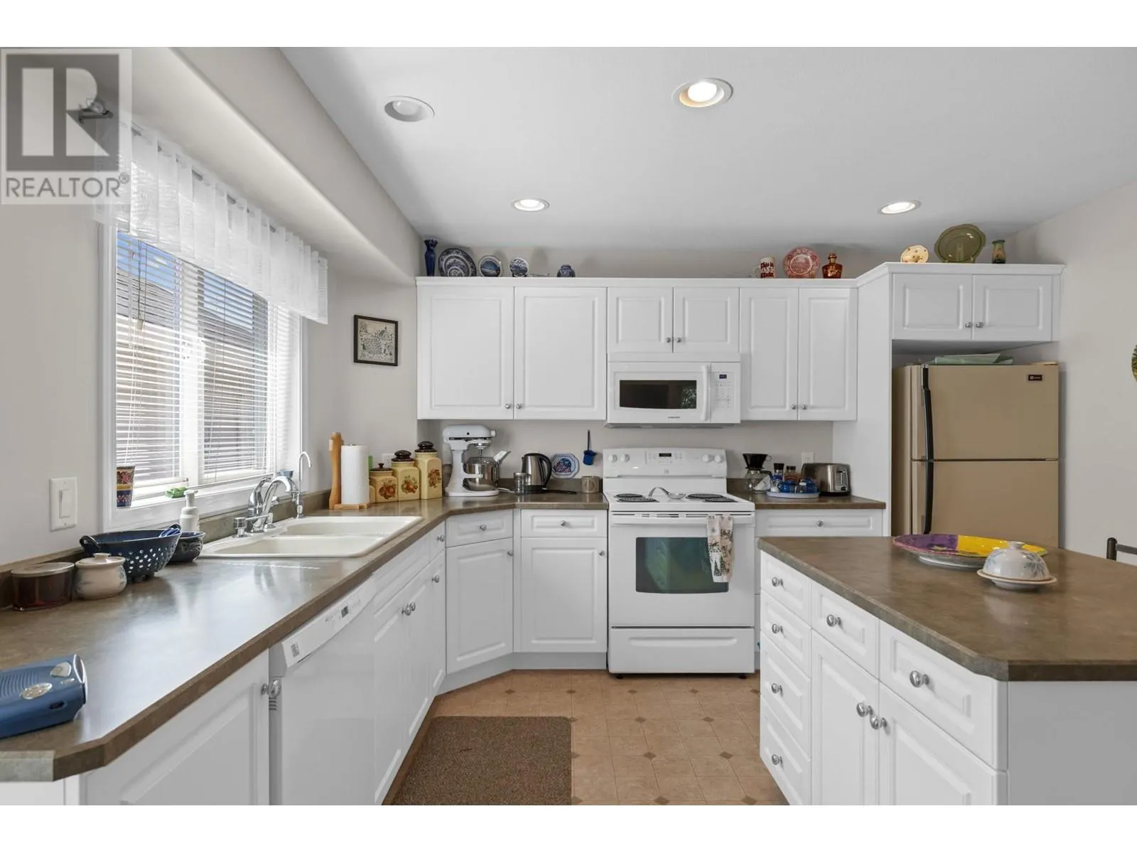 1188 Houghton Road Unit# 107