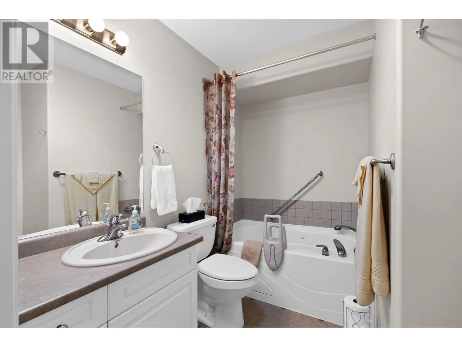 1188 Houghton Road Unit# 107