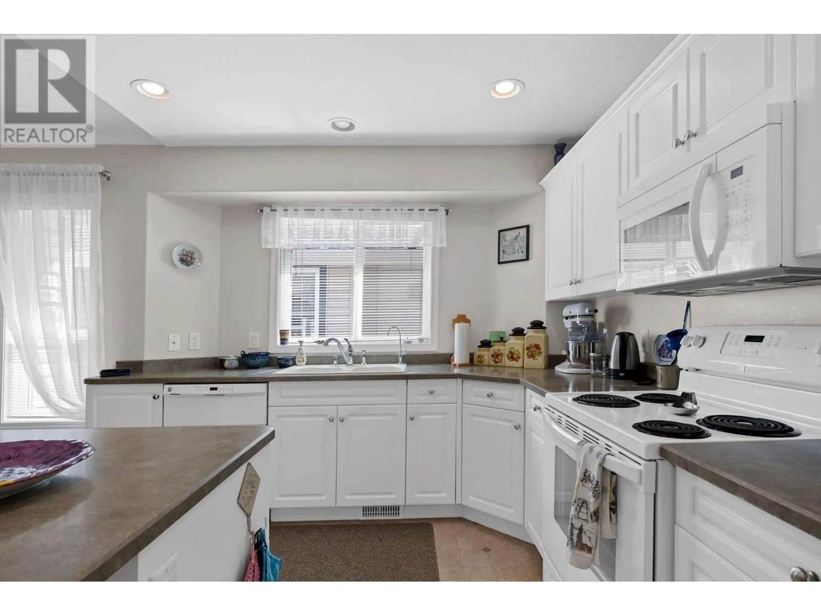 1188 Houghton Road Unit# 107
