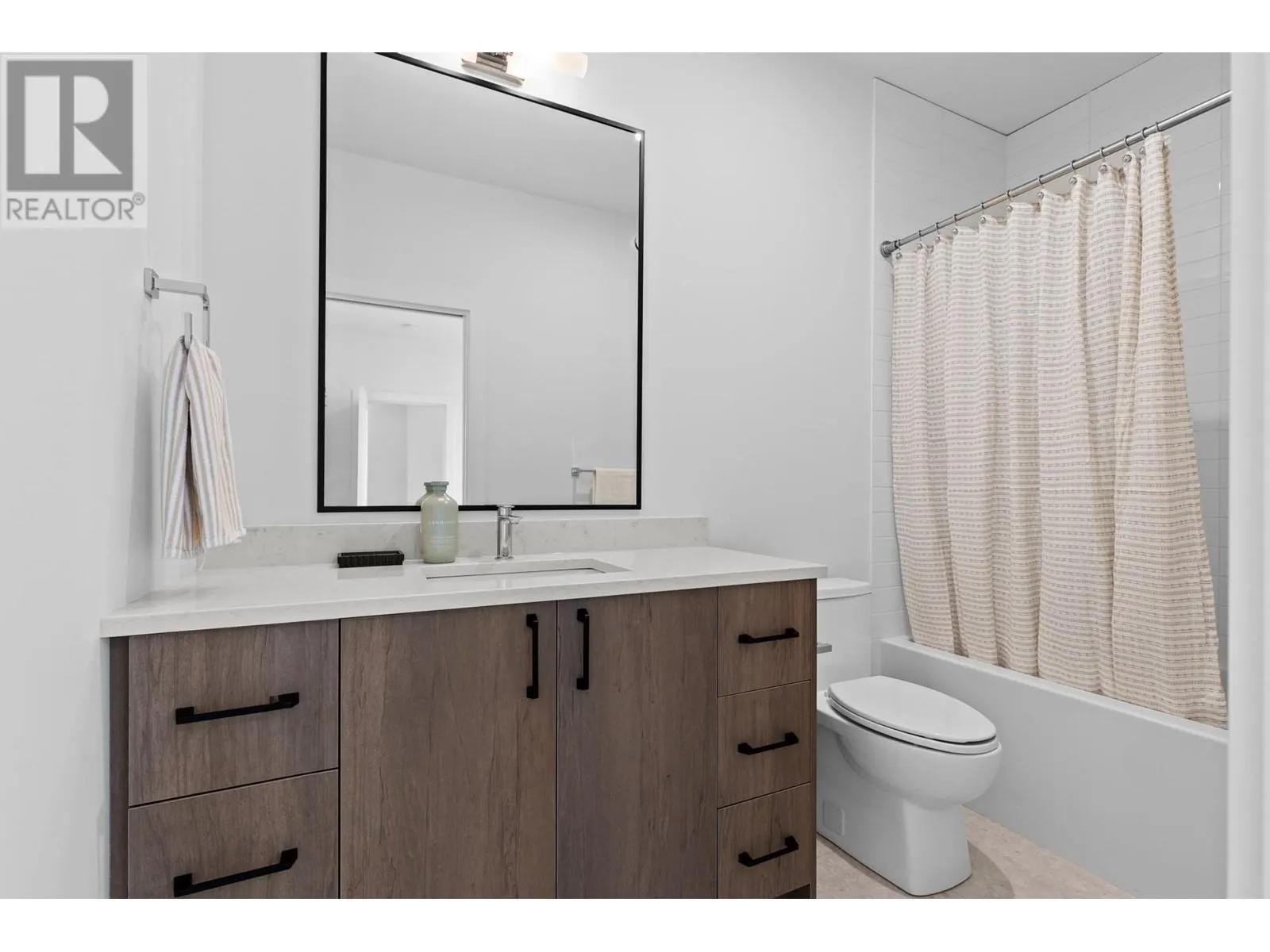 1463 Inkar Road Unit# 2