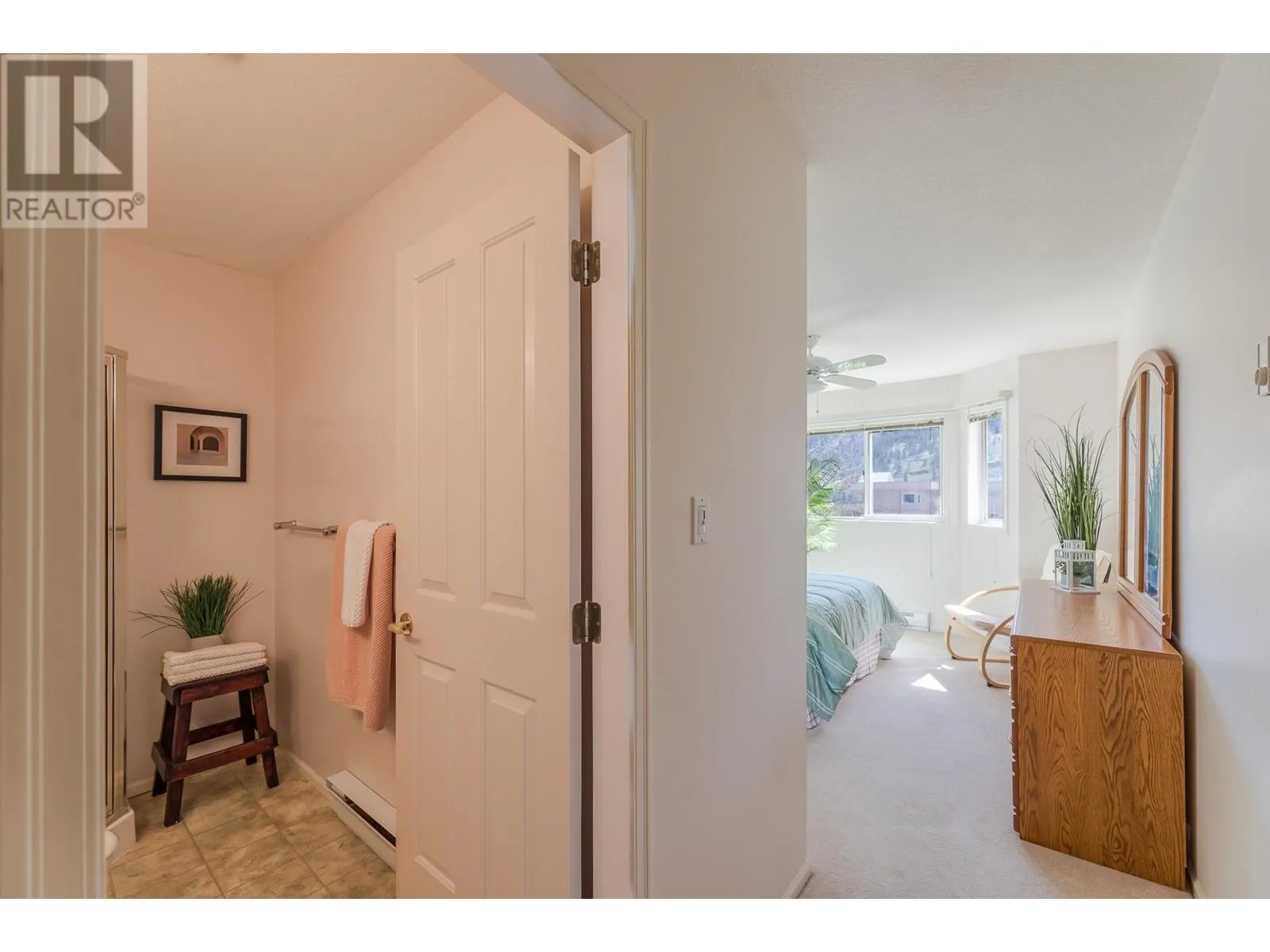 8905 Pineo Court Unit# 305