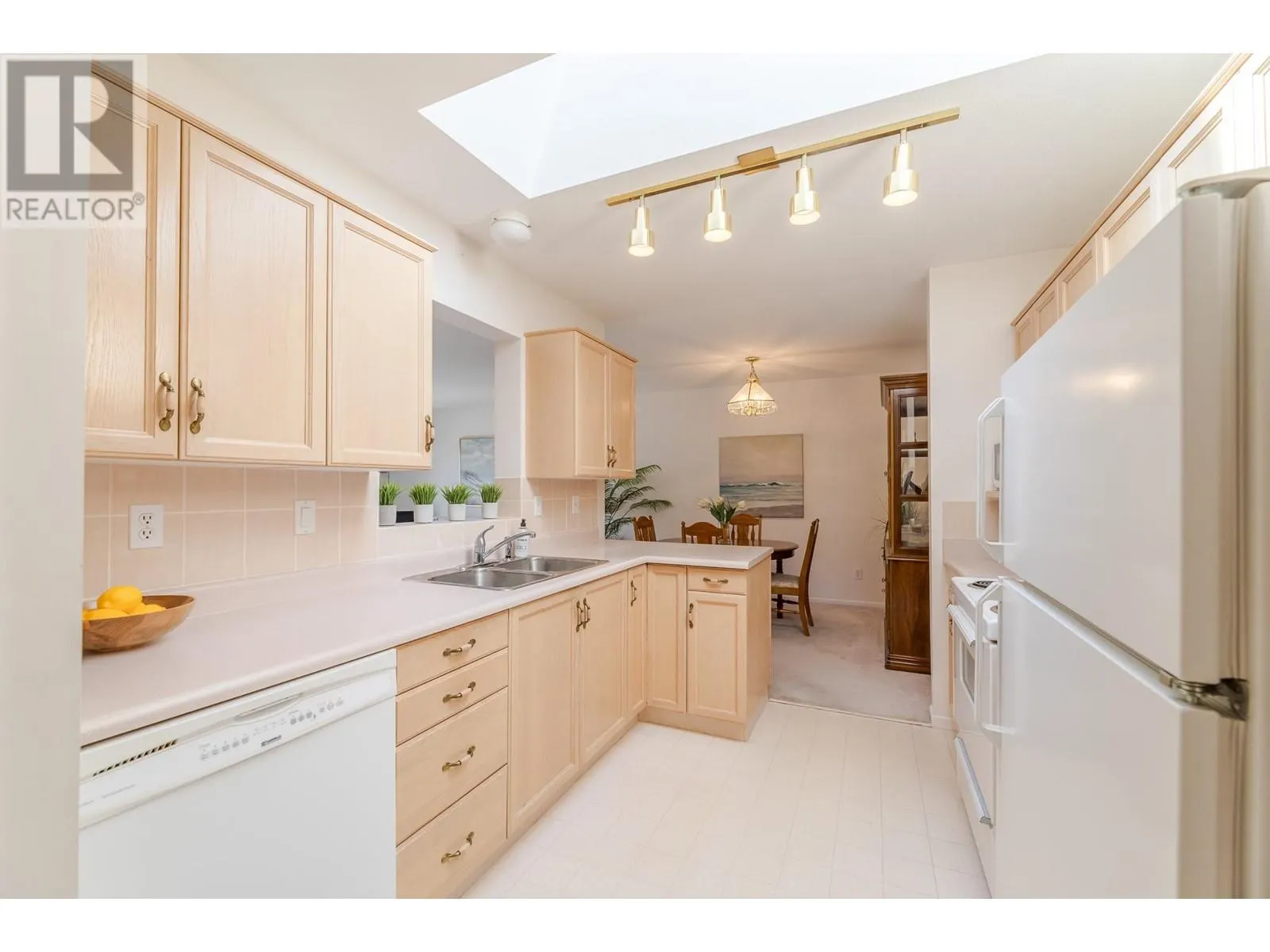 8905 Pineo Court Unit# 305
