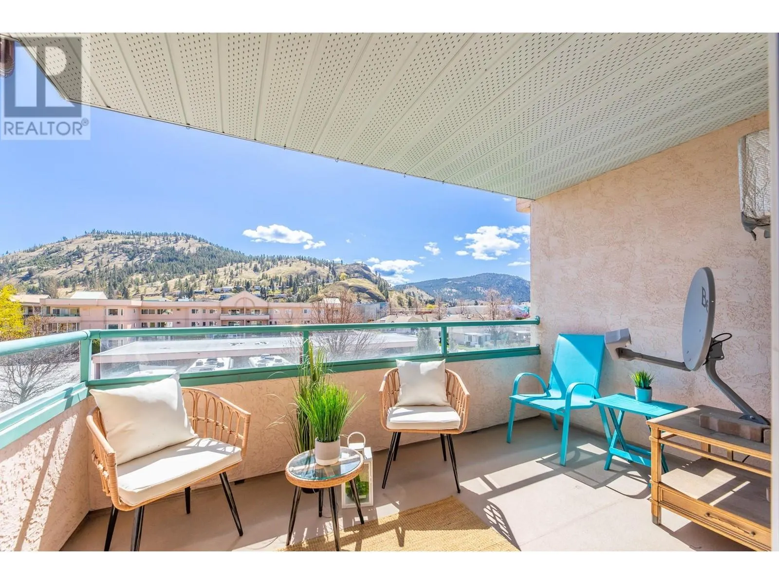 8905 Pineo Court Unit# 305
