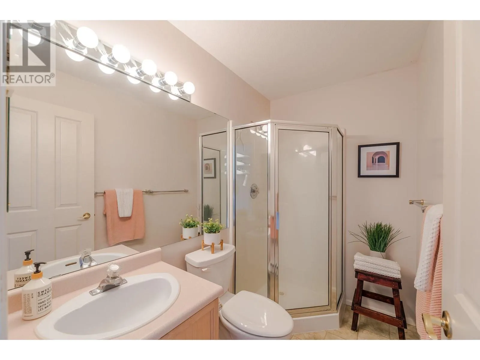 8905 Pineo Court Unit# 305