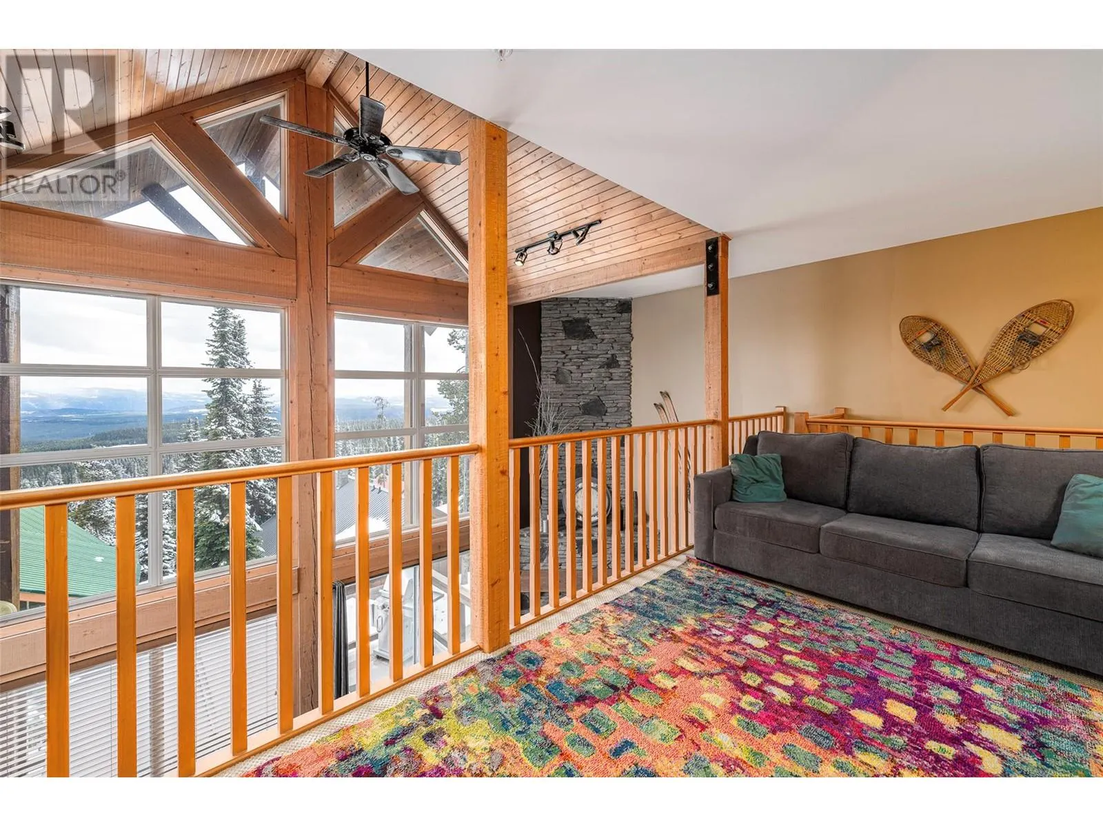 5837 C Snowpines Crescent