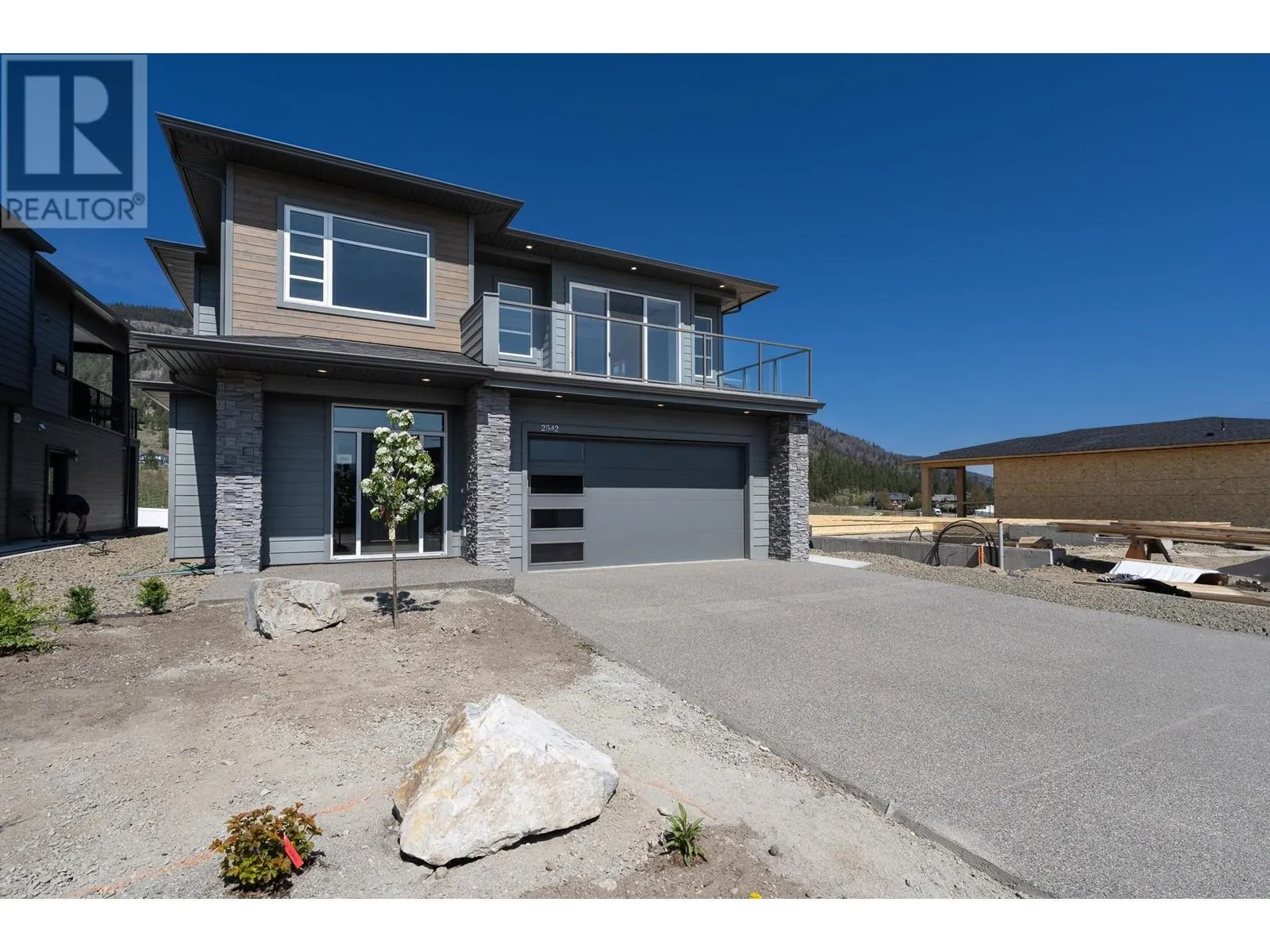 2542 Pinnacle Ridge Drive