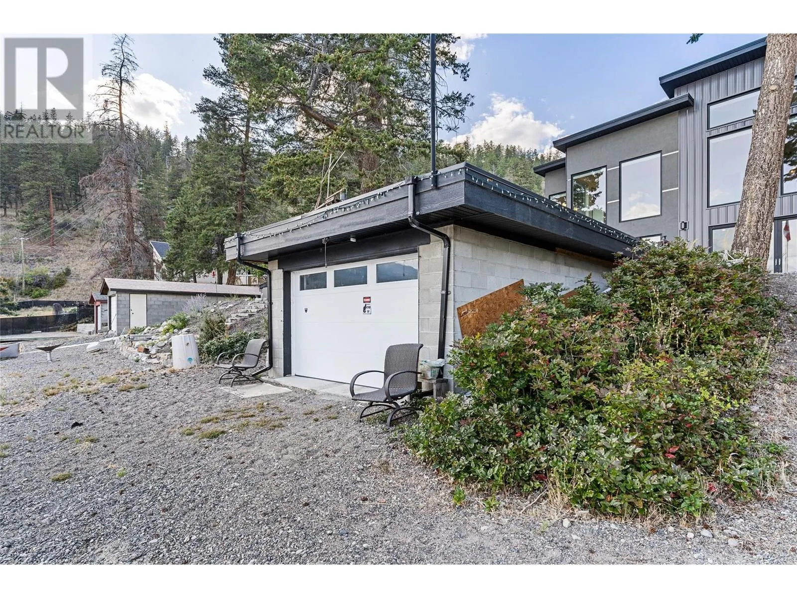 419 Shorts Road